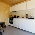 Mos